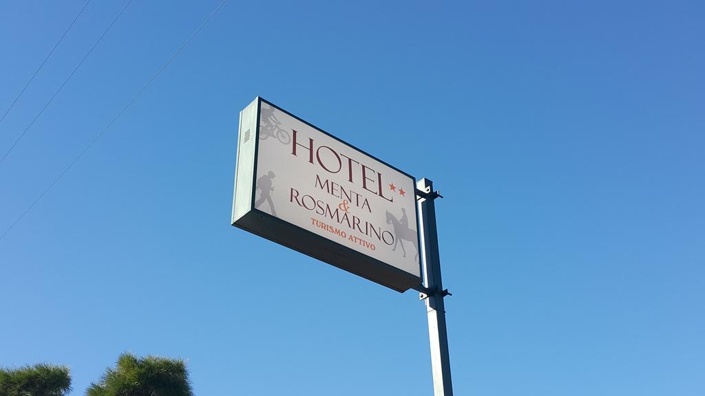 Hotel Menta E Rosmarino モンテ・サンタンジェロ エクステリア 写真