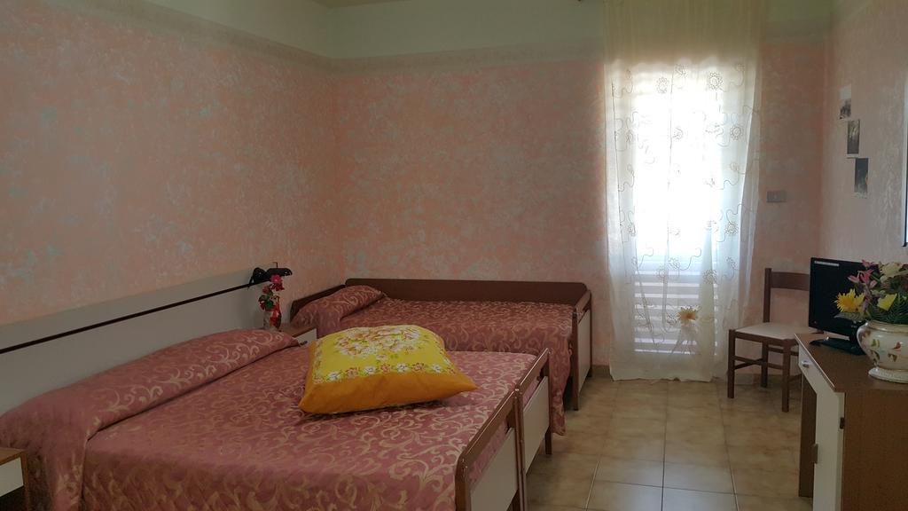 Hotel Menta E Rosmarino モンテ・サンタンジェロ 部屋 写真