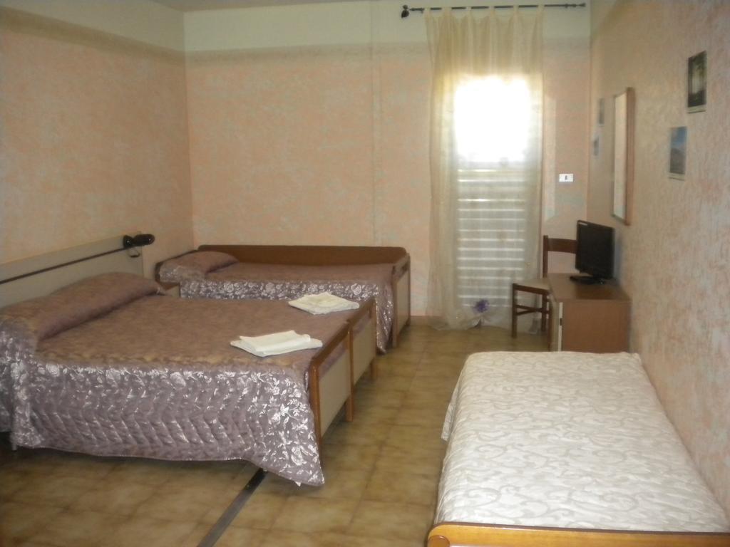 Hotel Menta E Rosmarino モンテ・サンタンジェロ エクステリア 写真